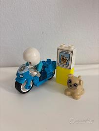 Lego duplo poliziotto in moto