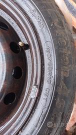 Tre cerchioni in ferro