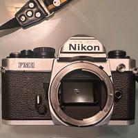 Nikon Fm2 con obiettivo&flash