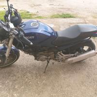 Ducati monster 600cc
