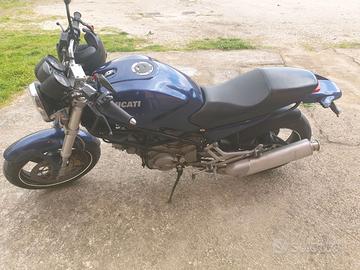 Ducati monster 600cc
