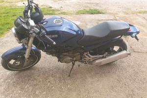 Ducati monster 600cc