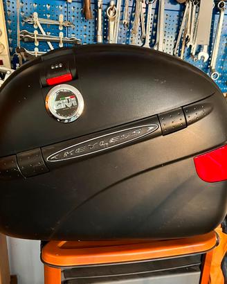 Bauletti Givi laterali universali per moto 