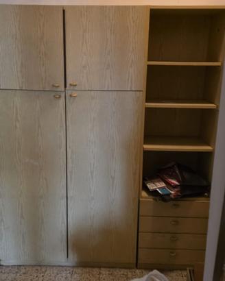 Armadio e mobile libreria