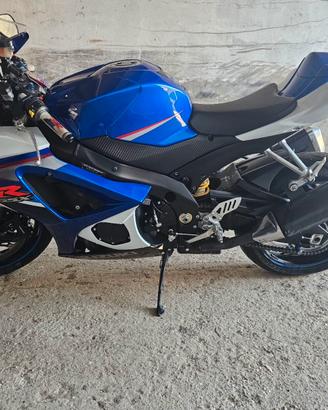suzuki gsxr 1000 k7
