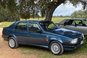 Alfa Romeo 75 1.6