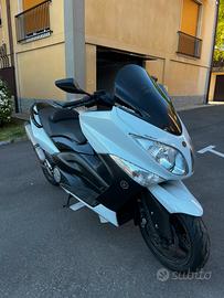 Tmax 500 2010