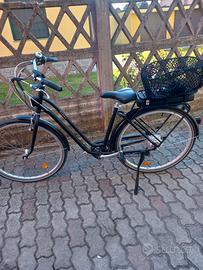 Bici Elops 120e pedalata assistita