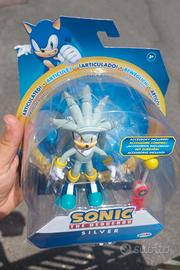 Silver Sonic the hedgehog 