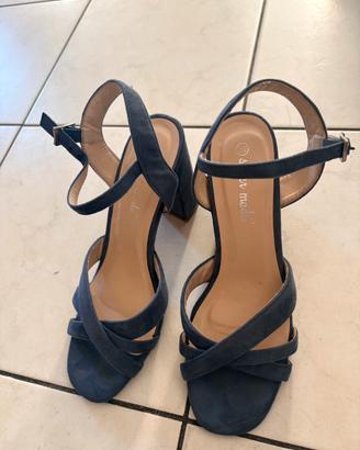 Sandali blu
