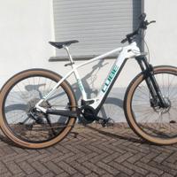 E-BIKE CUBE REACTION HIBRYD PRO 625 MTB.