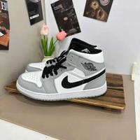Jordan 1 Mid Light Smoke Grey 44