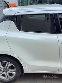 SUZUKI SWIFT 2020 - PORTA POSTERIOE DESTRO
