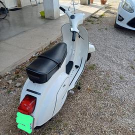 vespa primavera 125
