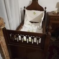 Lettino per bimbi in legno di noce