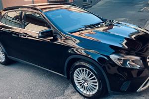 Mercedes Gla