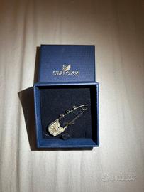 Spilla Swarovski Safety Pin Cod. 1084439