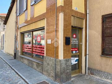 NEGOZIO A BORGARO TORINESE