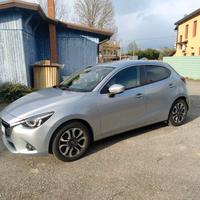 Mazda 2 1.5 Skyactiv-D Exceed 105 CV  neopatentati