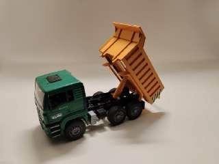 Camion Bruder con cassone ribaltabile
