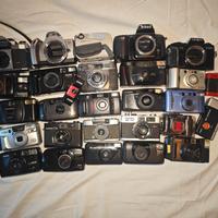 Lotto 30+ Fotocamere Vintage - Olympus Pen, Konica