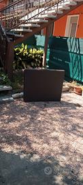 Tavolo e panchine da giardino