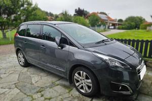 Peugeot 5008 , 7 posti