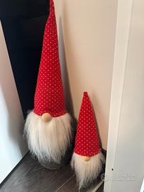 Coppia di gnomi ferma porta