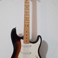 fender stratocaster made in mexico 2005. 
