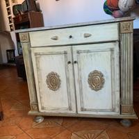 Mobile stile antico