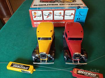 2 auto radiocomandate Galoob “Demolition Showdown”