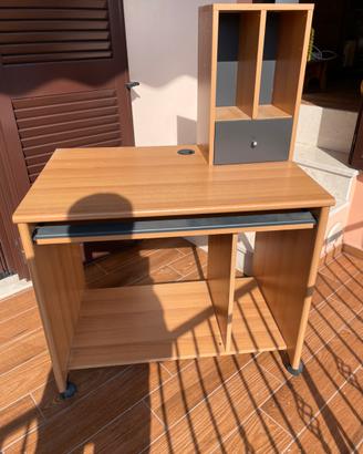 Scrivania porta computer