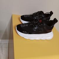 Versace chain reaction 