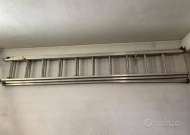 Scala in alluminio estensibile a sfilo 30 gradini