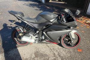 Yamaha YZF R125 - 2013