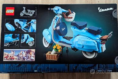 Lego set 10298 - Vespa 125
