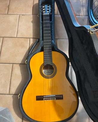 Chitarra Aria ak200 con custodia Yamaha CPX