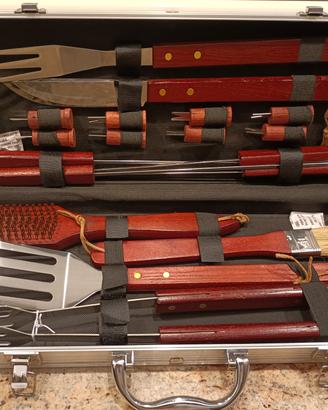 Set barbecue con valigetta 