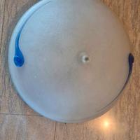 plafoniera in vetro satinato bianco e bluette