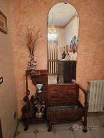 Mobile da ingresso in legno con grande specchio