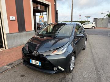 Toyota Aygo 1.0 VVT-i 69 CV 5 porte x-play 2015