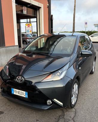 Toyota Aygo 1.0 VVT-i 69 CV 5 porte x-play 2015
