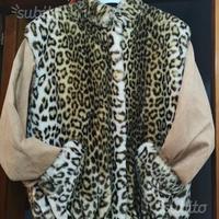 Giubbotto leopardato con maniche