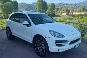 Porsche Cayenne Platinum edition