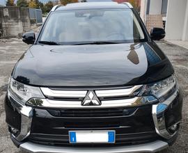 MITSUBISHI Outlander instyle plus diamond pack