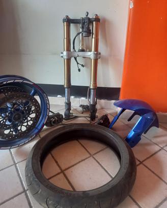 Avantreno originale Suzuki