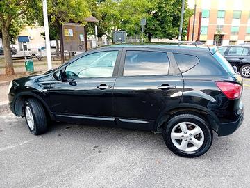 Nissan qashqai  1.5 dci