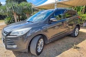AUTO FORD KUGA