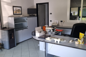 Uffici + Capannone industriale