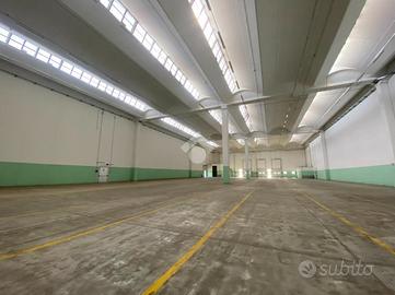 CAPANNONE A QUATTRO CASTELLA